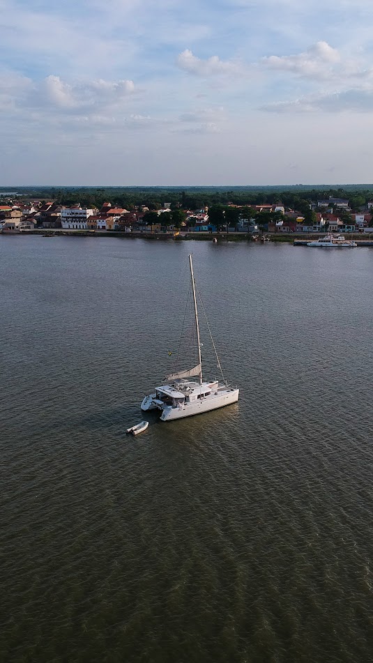 Catamarã Lagoon 450 - Amigos ao Vento Charter em Ubatuba - Foto 11